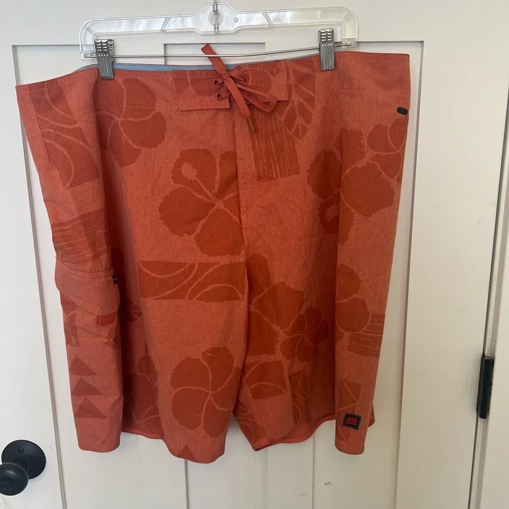 Cova Men’s Swim Trunks Board Shorts Orange Floral Tropical Print Size 40